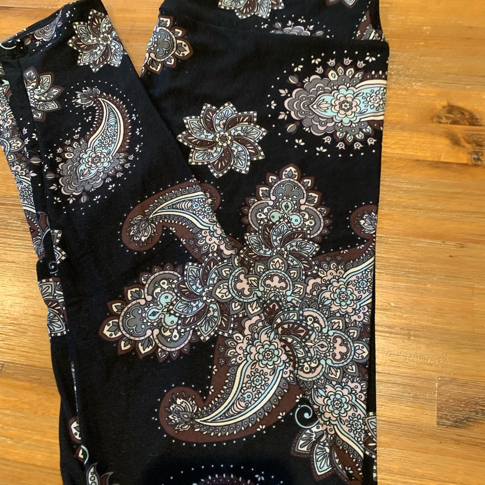 PRICE REDUCED!!  LLR OS Leggings. Never worn.